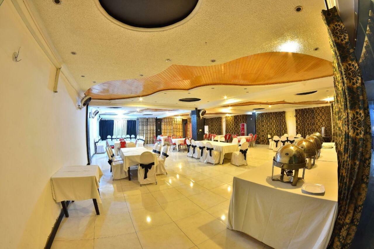 Ballagio Isb Hotell Islamabad Exteriör bild
